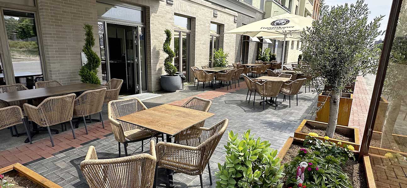 Die mediterrane Terrasse vom Ristorante Momento